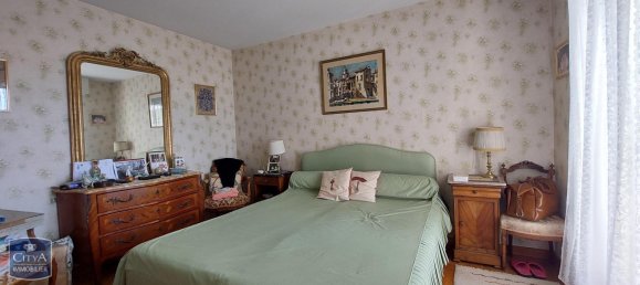 3 bedrooms Apartment in Chartres, France No. 39012 5