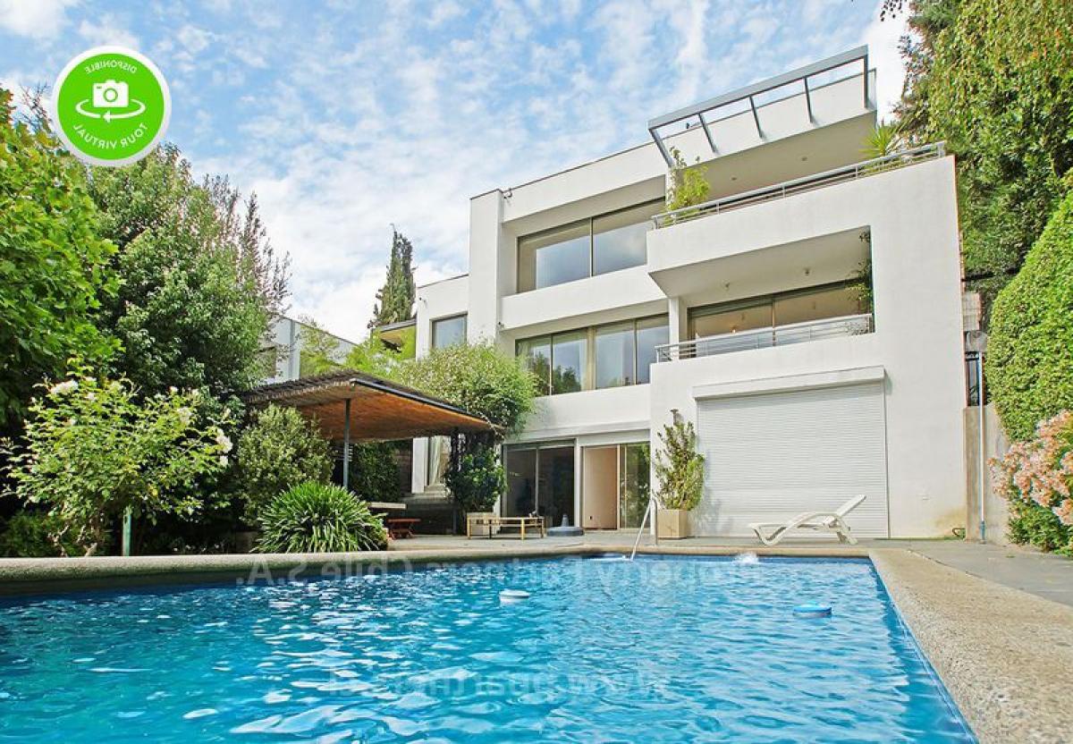 5 bedrooms House in Santiago, Chile No. 1786