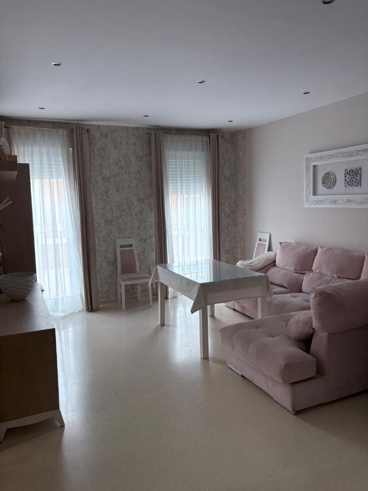 3 bedrooms Apartment in Cordoba, Spain No. 218325