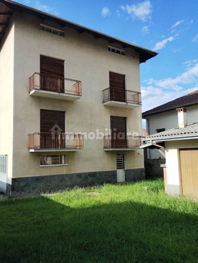 3 Schlafzimmer Villa in Vigliano Biellese, Italy, Nr. 308817