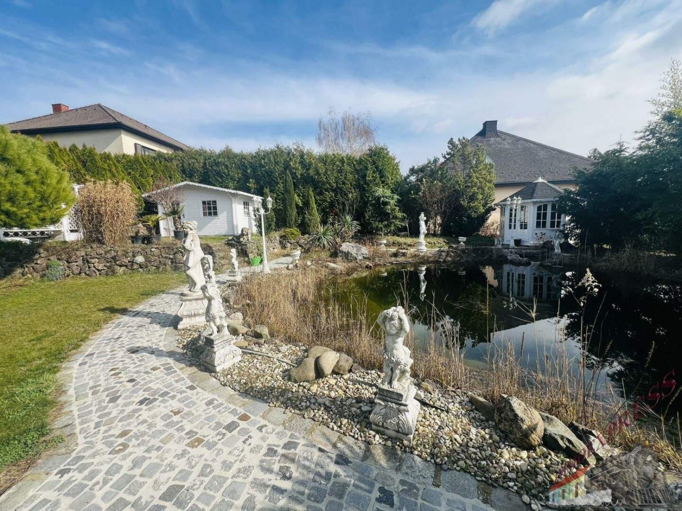 4 rooms House in Leobendorf, Austria No. 256850