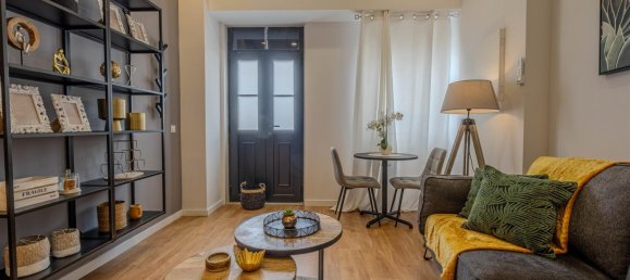 5 bedrooms Building in Porto, Portugal No. 115538 18