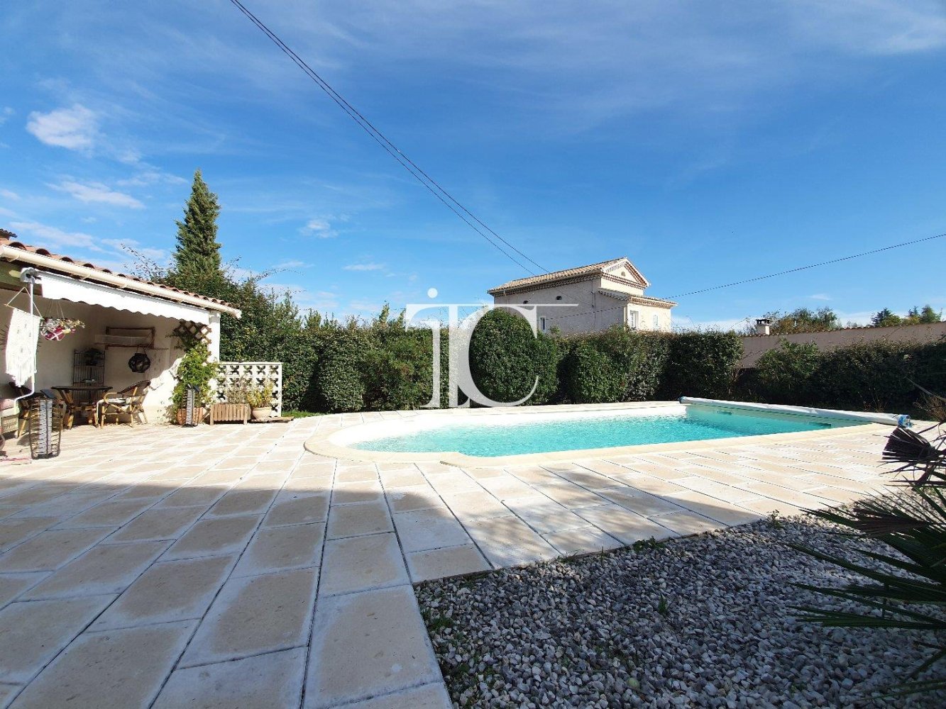 3 bedrooms Commercial property in Saint-Ambroix, France No. 360884