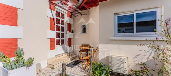 Castillos de 3 dormitorios en Arcachon, France No. 298731 3