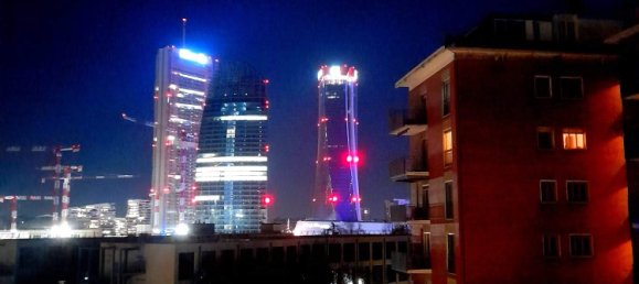 2 bedrooms Apartment in Milan, Italy No. 244079 4