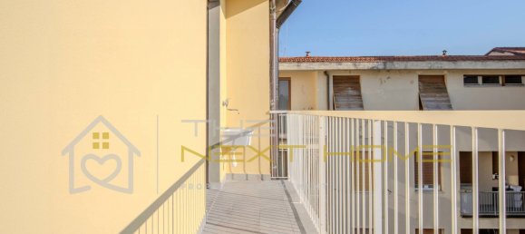 3 bedrooms Penthouse in Florence, Italy No. 318033 10