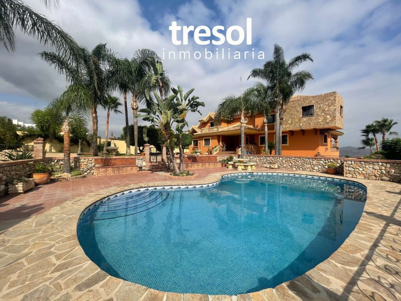 4 bedrooms Villa in Alhaurin de la Torre, Spain No. 64651