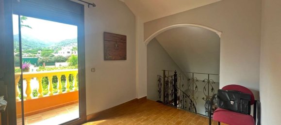 4 bedrooms Villa in Alhaurin de la Torre, Spain No. 64651 32