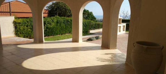 5 bedrooms Commercial property in Agios Athanasios, Cyprus No. 18099 15