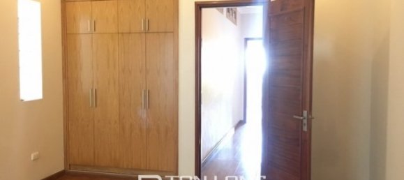 5 bedrooms House in Tay Ho, Vietnam No. 2034 9