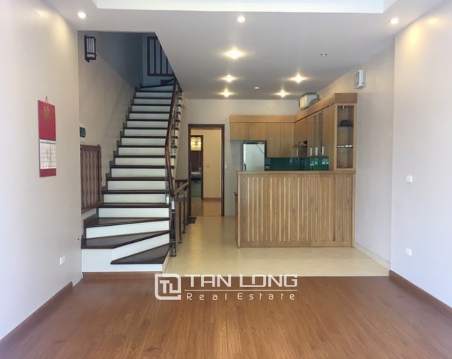 5 bedrooms House in Tay Ho, Vietnam No. 2034