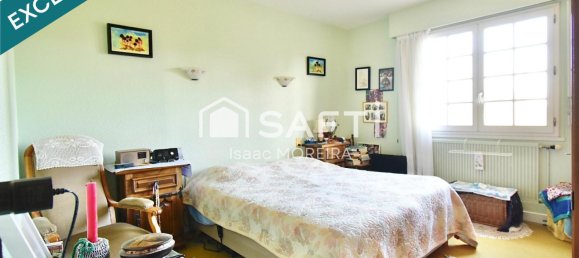 5 bedrooms House in Nogent-le-Roi, France No. 152376 7