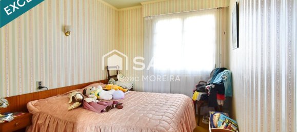 5 bedrooms House in Nogent-le-Roi, France No. 152376 8