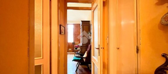 2 rooms Apartment in Turin, Italy No. 299836 9