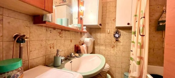 2 rooms Apartment in Turin, Italy No. 299836 6