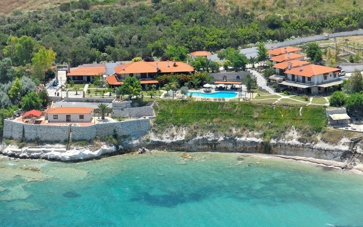 1300m² Townhouse for sale in Chalkidiki, Central Macedonia, Macedonia and Thrace, Greece № 5833