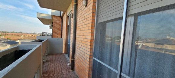 5 rooms Apartment in Forlì, Italy No. 112185 25