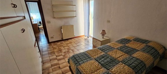 5 rooms Apartment in Forlì, Italy No. 112185 19