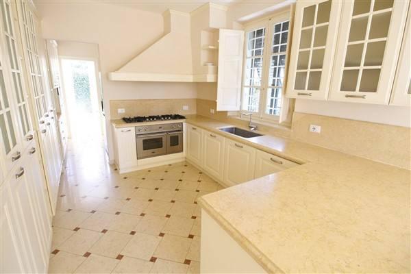 7 rooms Villa in Capannori, Italy No. 155898