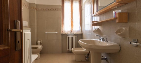 Apartamento de 4 habitaciónes en Città di Castello, Italy No. 161409 12