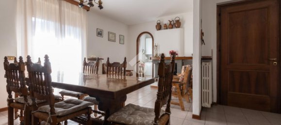 Apartamento de 4 habitaciónes en Città di Castello, Italy No. 161409 14