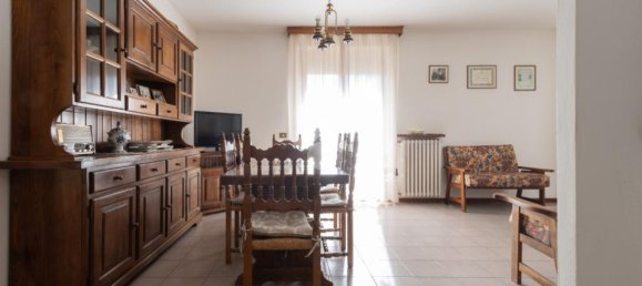 Apartamento de 4 habitaciónes en Città di Castello, Italy No. 161409 2