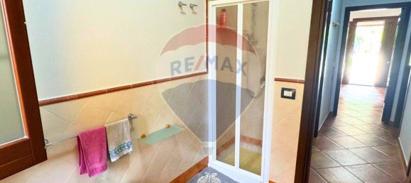 2 Schlafzimmer Villa in Campofelice di Roccella, Italy, Nr. 46457 20