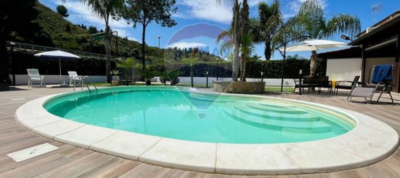 2 Schlafzimmer Villa in Campofelice di Roccella, Italy, Nr. 46457 38