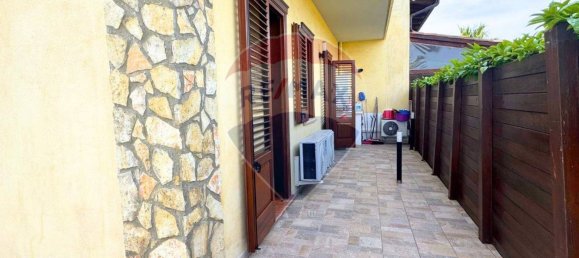 2 Schlafzimmer Villa in Campofelice di Roccella, Italy, Nr. 46457 17