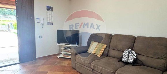 2 Schlafzimmer Villa in Campofelice di Roccella, Italy, Nr. 46457 10