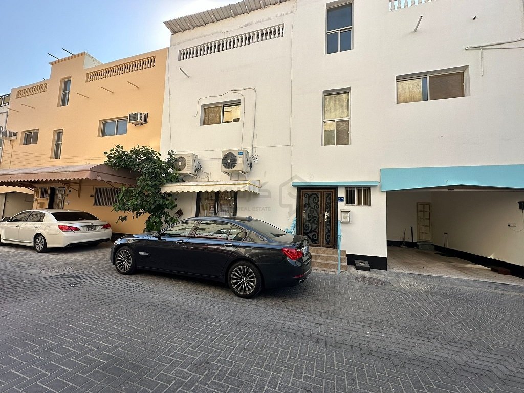 5 chambres Villa à Muharraq, Bahrain No. 496