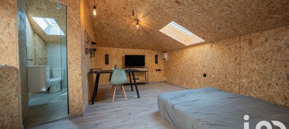 Studio in Vals-les-Bains, France No. 204715 3