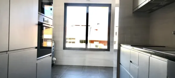 2 bedrooms Apartment in Porto, Portugal No. 106103 6