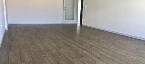 2 bedrooms Apartment in Porto, Portugal No. 106103 9