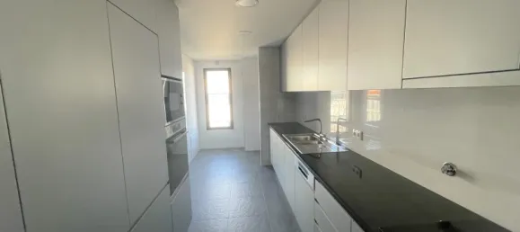 2 bedrooms Apartment in Porto, Portugal No. 106103 8