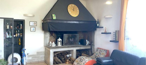 Villa de 6 dormitorios en Quarrata, Italy No. 377522 7