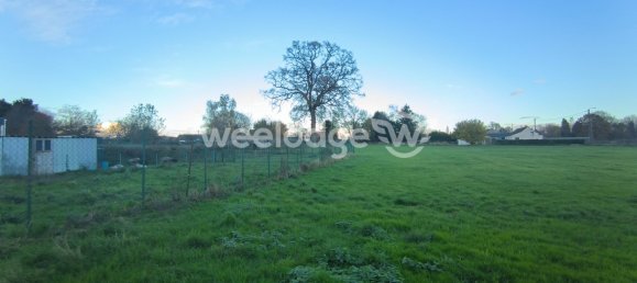 5 bedrooms House in Saint-Remy-Chaussee, France No. 62396 9