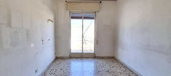 4 rooms Apartment in Catania, Italy No. 171727 10