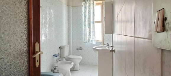 4 rooms Apartment in Catania, Italy No. 171727 8