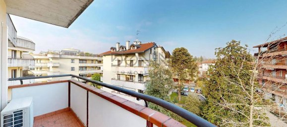 2 bedrooms Apartment in Tradate, Italy No. 221566 17