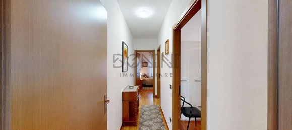 2 bedrooms Apartment in Tradate, Italy No. 221566 11