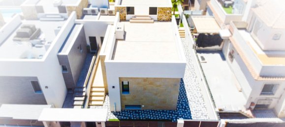 3 bedrooms Villa in Torrevieja, Spain No. 4196 28