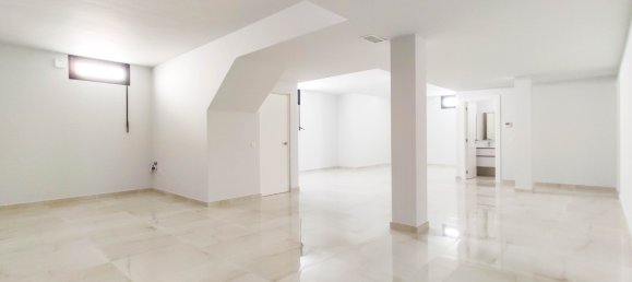 3 bedrooms Villa in Torrevieja, Spain No. 4196 27