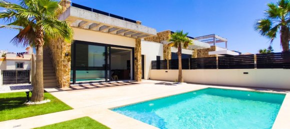 3 bedrooms Villa in Torrevieja, Spain No. 4196 14