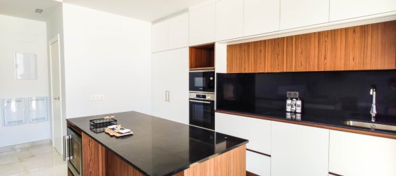 3 bedrooms Villa in Torrevieja, Spain No. 4196 6