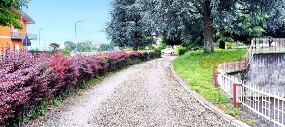 2 bedrooms Apartment in Bricherasio, Italy No. 49721 6