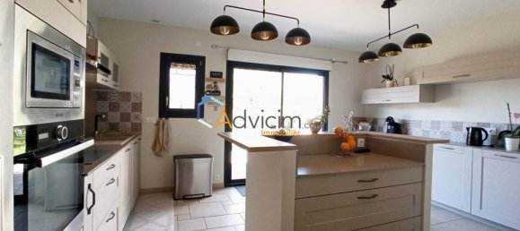 4 bedrooms House in Orleans, France No. 221076 2