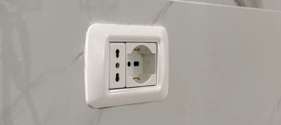 3غرفة شقة في Cinisello Balsamo, Italy رقم 330391 18