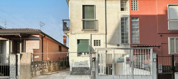 3غرفة شقة في Cinisello Balsamo, Italy رقم 330391 3