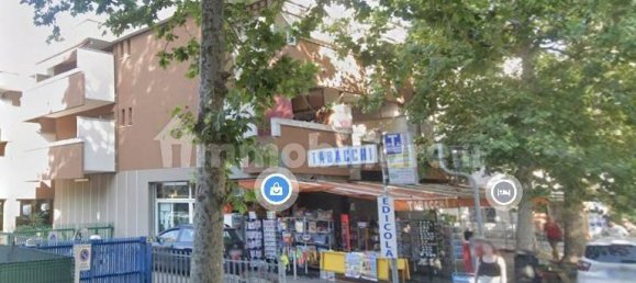 2 rooms Commercial property in Rimini, Italy No. 226897 2